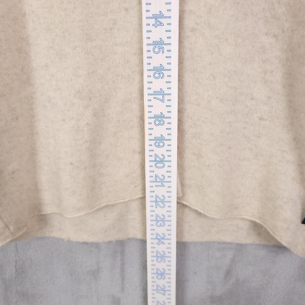 Abercrombie & Fitch Wool Sweater Womens Medium White V Neck Muscle Fit Knit - Picture 8 of 13